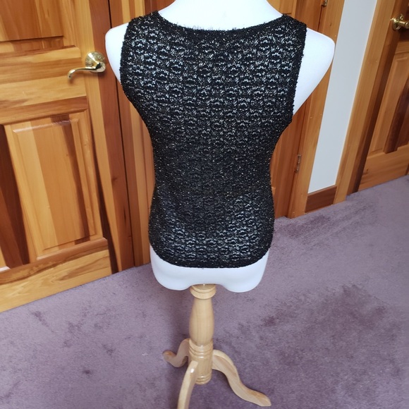 Top - Picture 3 of 8